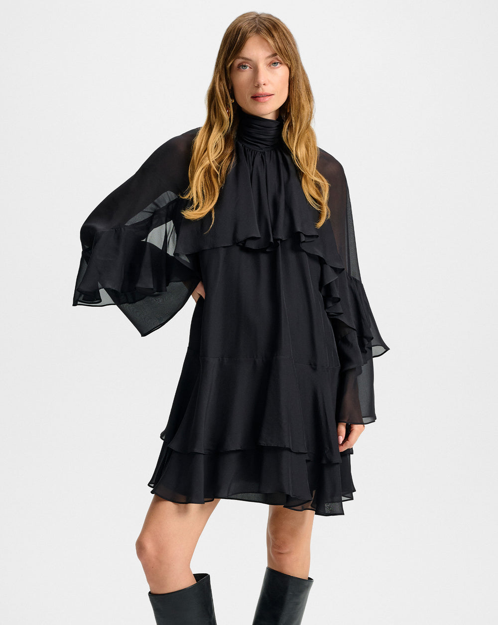 2509CH3821812_BLACK_01